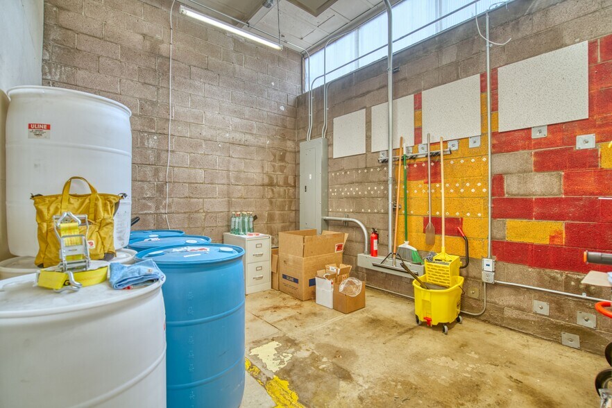 More Photos Of 3455 Ringsby Ct, Denver Loft Creative Space For Lease