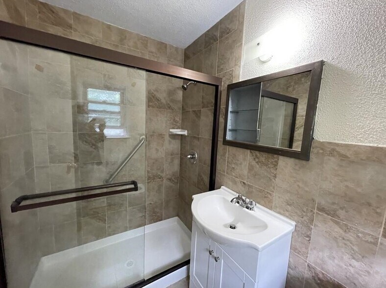 More Photos Of 11-13 Francis Ave, Nyack Multifamily For Sale