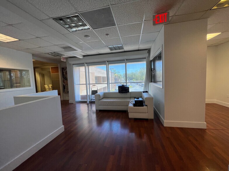 More Photos Of 20101-20161 NE 16th Pl, Miami Loft Creative Space For Sale