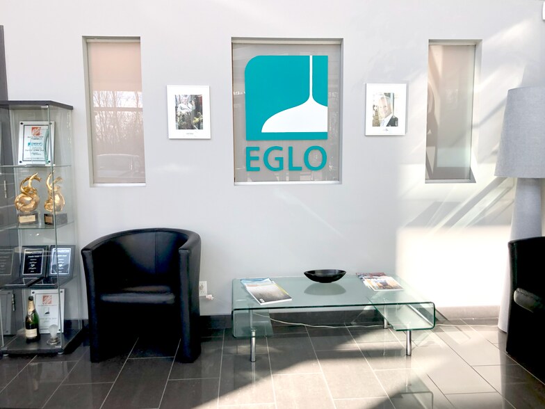 More Photos Of 20700 Rte Transcanadienne, Montréal Warehouse For Sale