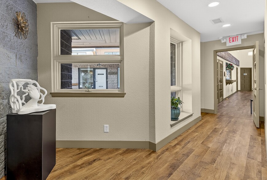 More Photos Of 1300 N Rim Dr, Flagstaff Medical For Sale