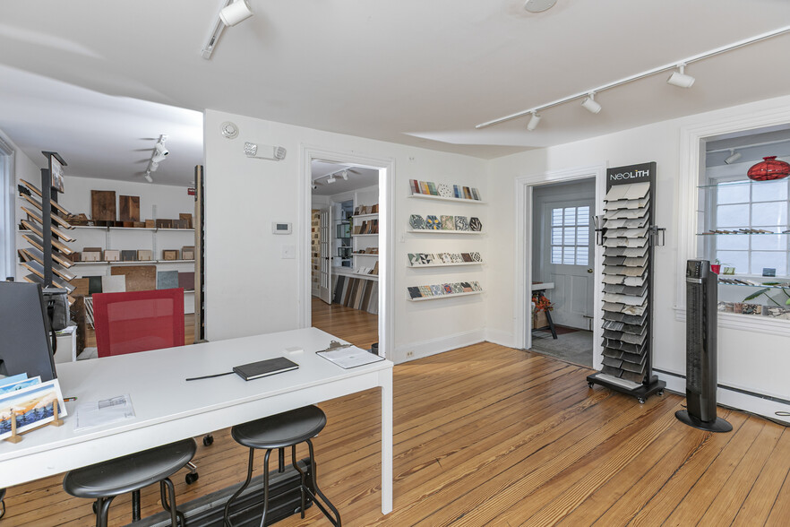 More Photos Of 67 Bridge St, Lambertville Storefront For Sale
