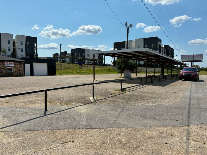 More Photos Of 1900 E Veterans Memorial Blvd, Killeen Auto Dealership For Lease