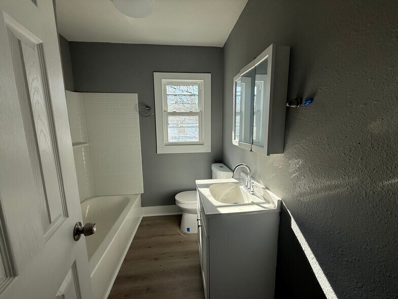 More Photos Of 2232 Alma Ct, Charlotte Apartments For Sale