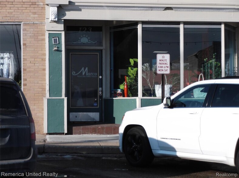 More Photos Of 121 E Walled Lake Dr, Walled Lake Storefront Retail Office For Sale