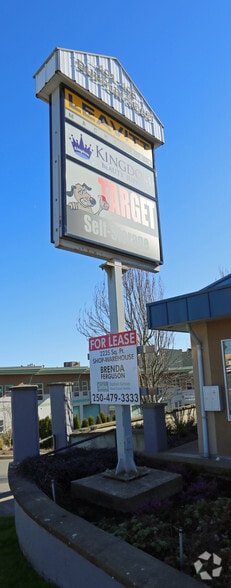 More Photos Of 491-495 Dupplin Rd, Saanich Freestanding For Sale