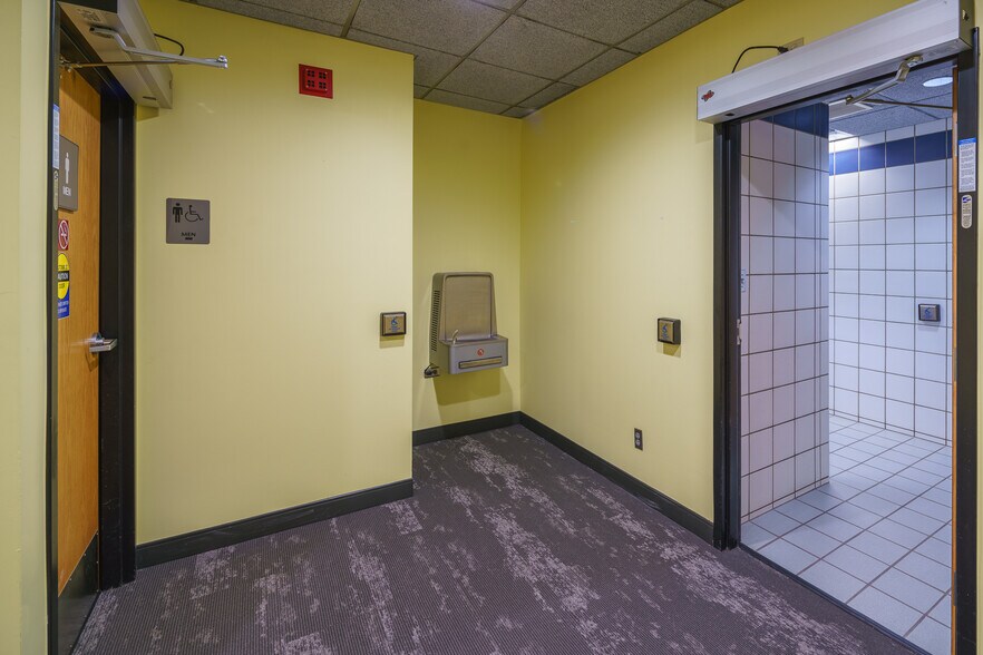 More Photos Of 3630 Sinton Rd, Colorado Springs Office For Lease