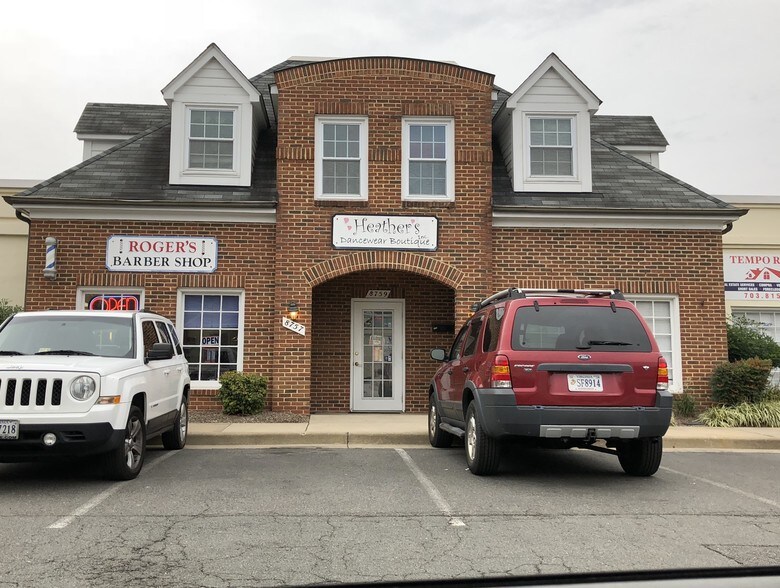 More Photos Of 8755-8785 Mathis Ave, Manassas Office For Sale