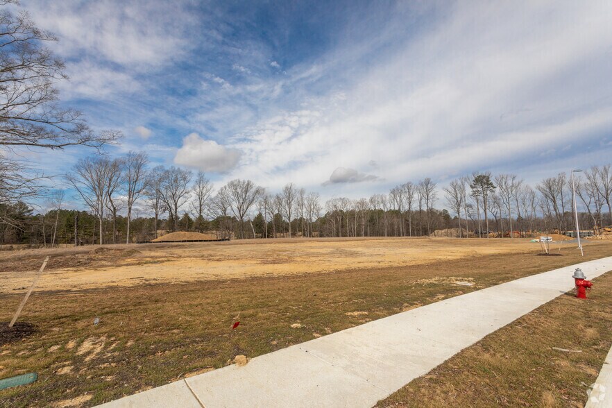 More Photos Of 12638 Patterson Ave, Richmond Storefront For Lease