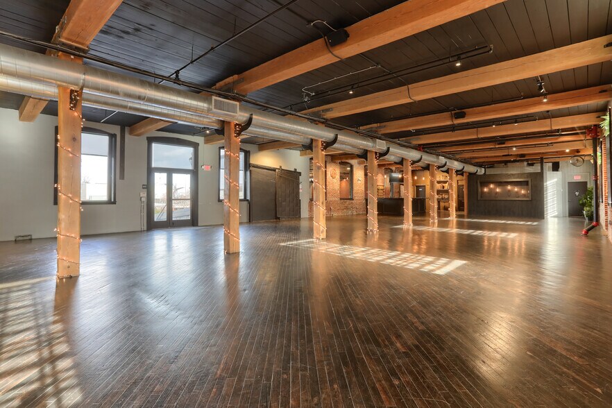 More Photos Of 124 N. 5th Street, Lebanon Warehouse For Sale