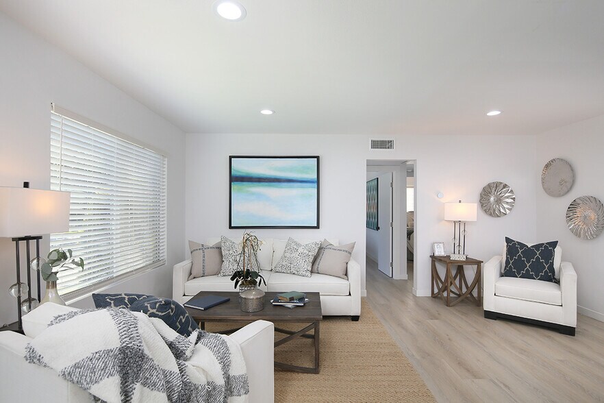 More Photos Of 655 Ivy St, Glendale Apartments For Sale