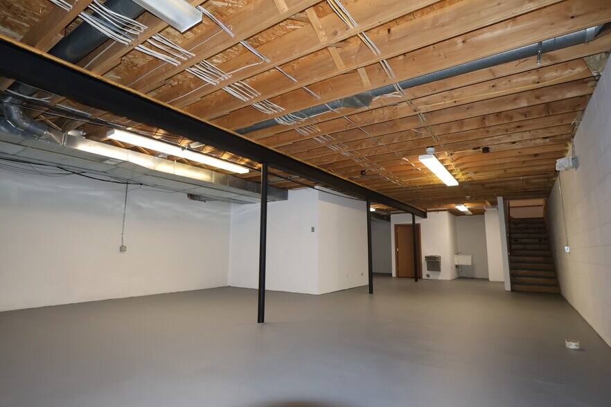 More Photos Of 1009 E 38th St, Erie Storefront Retail Office For Sale