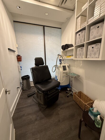 More Photos Of 11 N 2nd St, Philadelphia Apartments For Sale