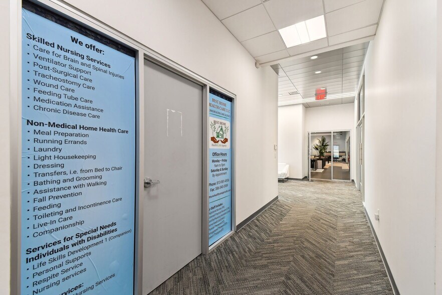 More Photos Of 924 Hale Ave, Brooksville Office For Sale