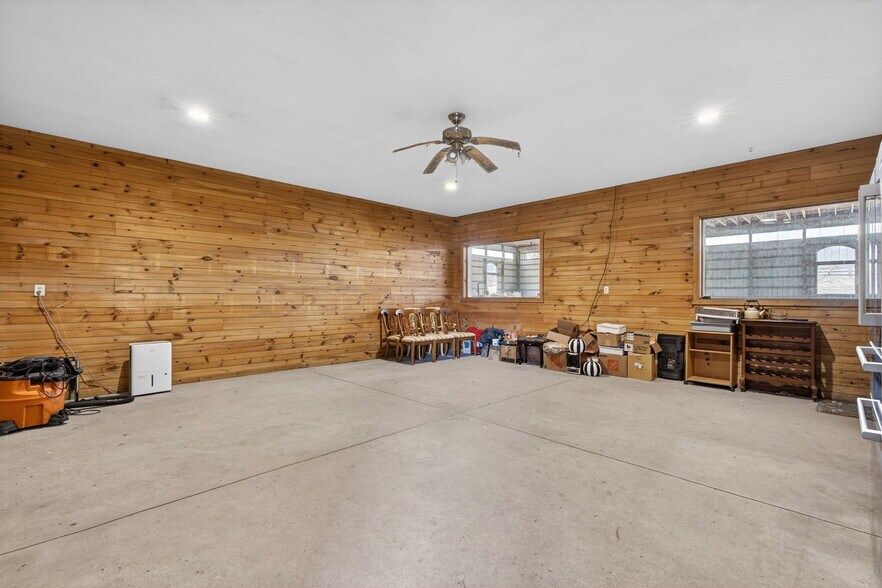 More Photos Of 2121 Church View Rd, Coopersburg Horse Stables For Sale