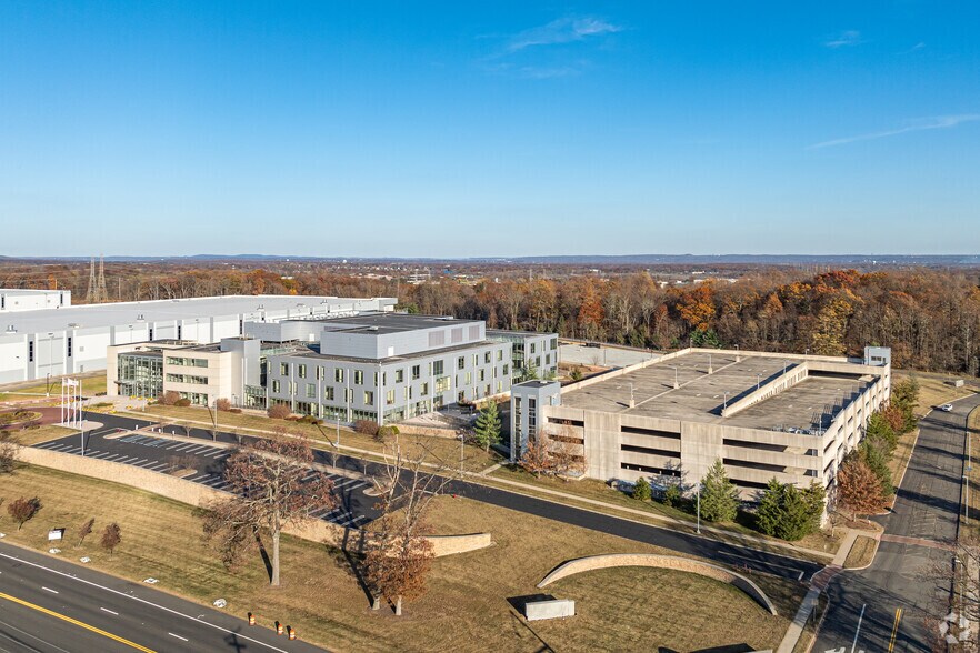 More Photos Of 185 Tabor Rd, Morris Plains Office For Sale