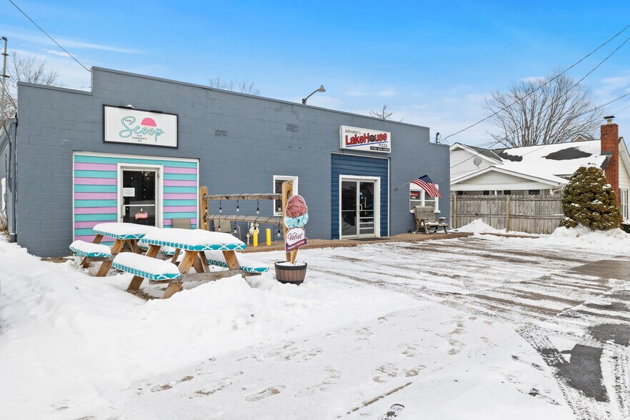 More Photos Of 51 N Liberty St, Alexandria Restaurant For Sale