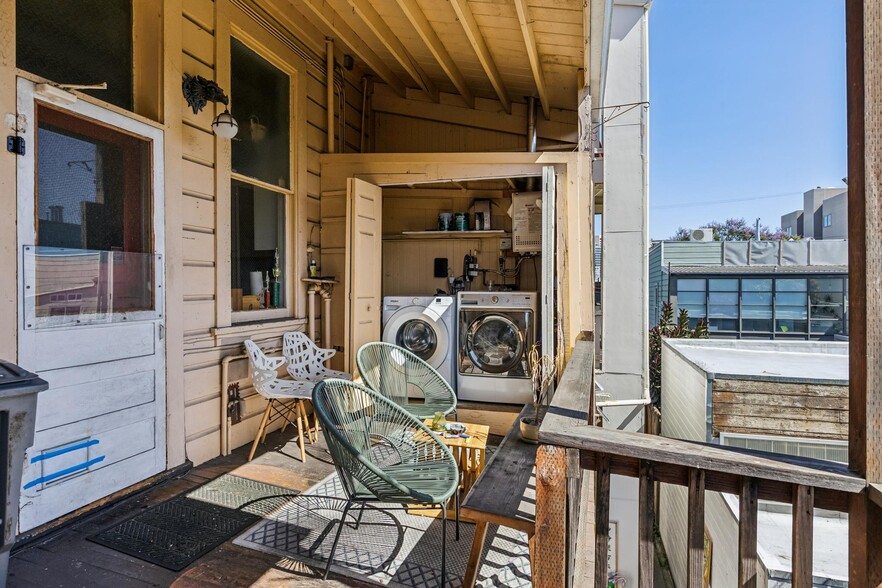 More Photos Of 423-433 S Van Ness Ave, San Francisco Apartments For Sale