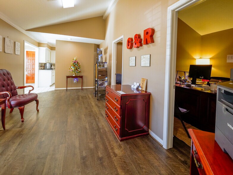 More Photos Of 5122 FM 1488 Rd, Magnolia Office Residential For Sale