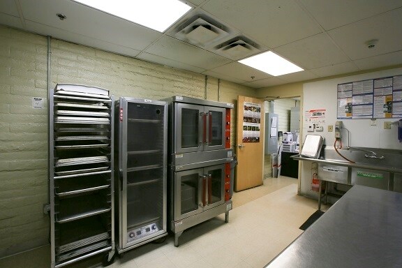 More Photos Of 5050 N 19th Ave, Phoenix Schools For Lease