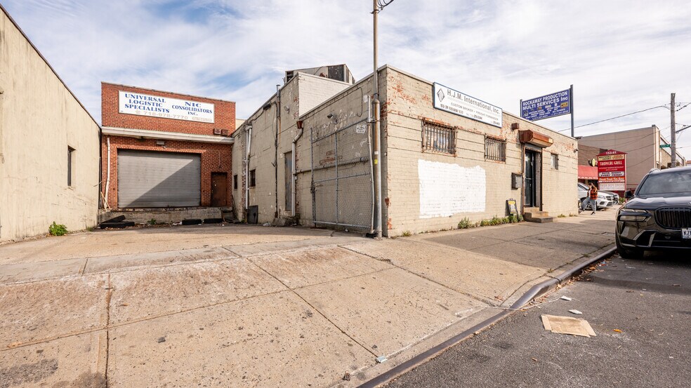 More Photos Of 153-39 Rockaway Blvd, Jamaica Warehouse For Lease