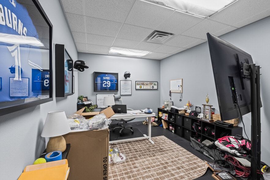 More Photos Of 4530 Venture Dr, Johnstown Warehouse For Sale