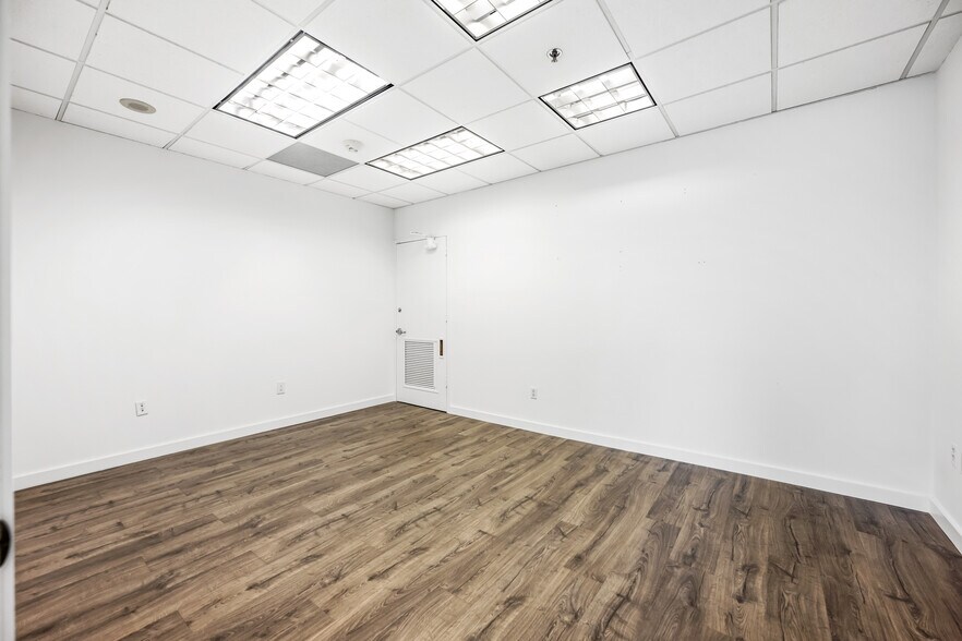 More Photos Of 150 SE 2nd Ave, Miami Coworking Space