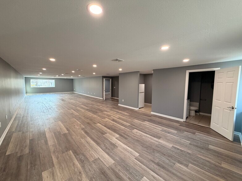 More Photos Of 7703 Perry Hwy, Pittsburgh Freestanding For Lease