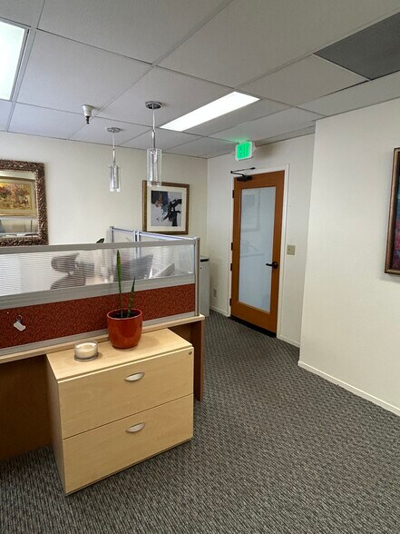 More Photos Of 335 Spreckels Dr, Aptos Office For Lease