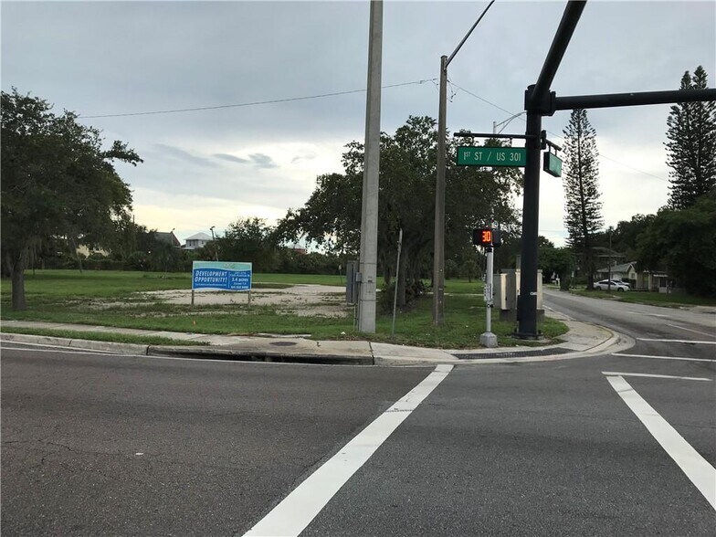 More Photos Of 201-210 13th Ave W, Bradenton Land For Lease