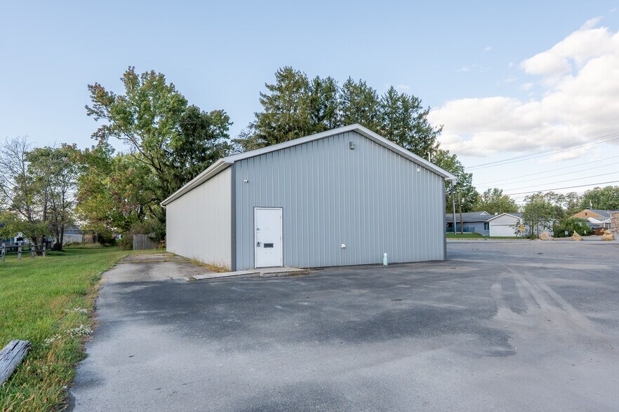 More Photos Of 4907 State Route 982, Latrobe Auto Repair For Sale