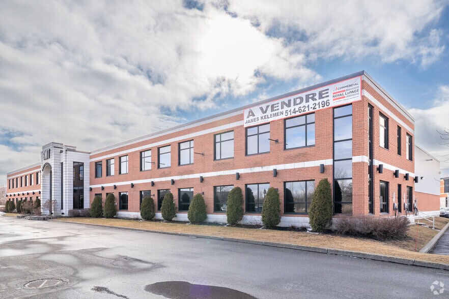 Primary Photo Of 2222 Boul Dagenais O, Laval Light Distribution For Sale