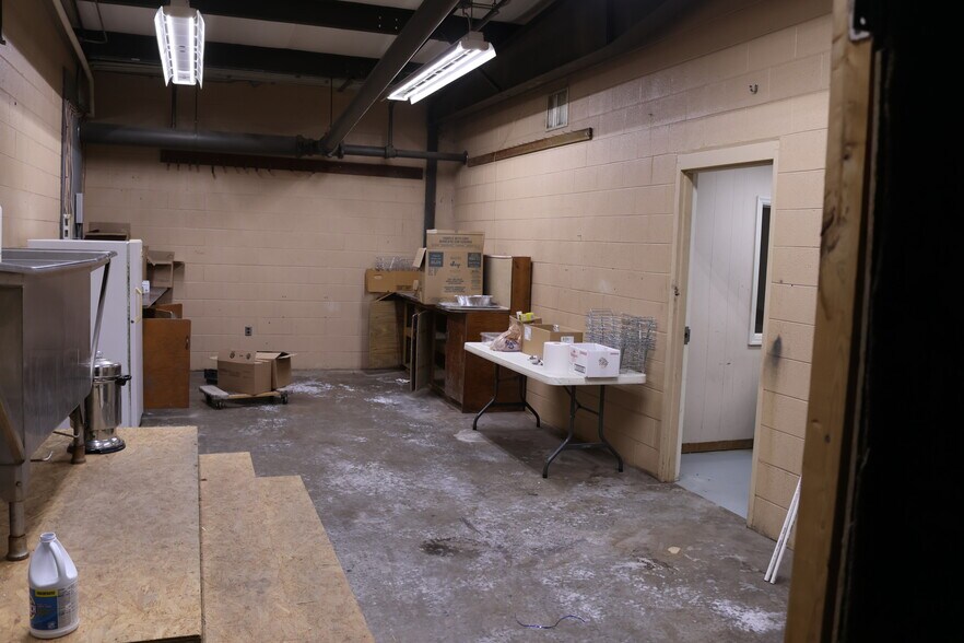 More Photos Of 225 Clover Ave, Comer Religious Facility For Sale