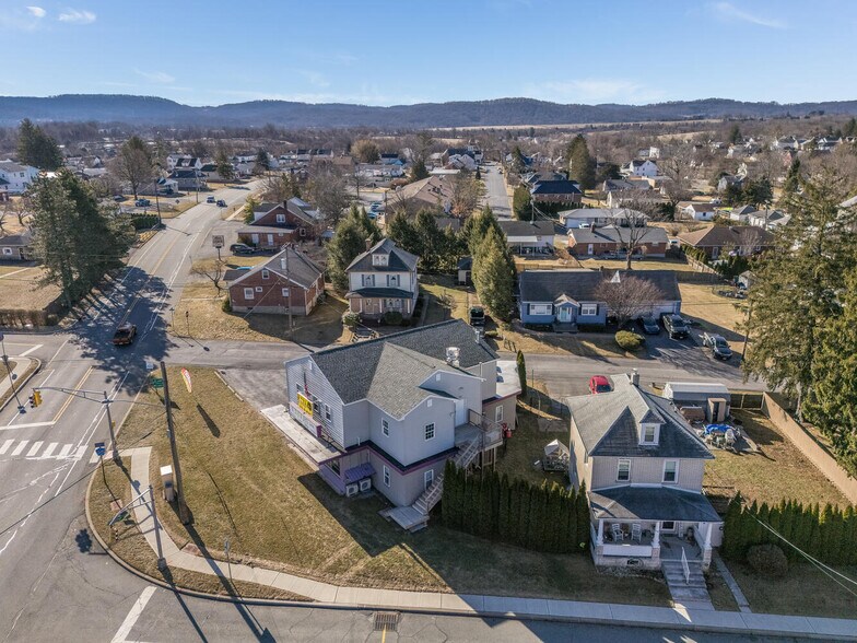 More Photos Of 615 3rd Ave, Alpha Freestanding For Sale