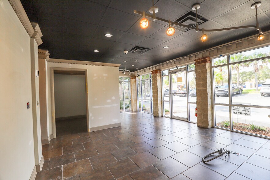 More Photos Of 3545 SW 34th St, Gainesville Unknown For Lease