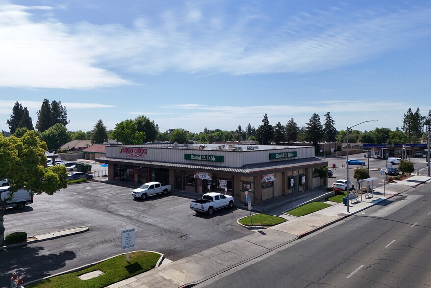 Primary Photo Of 1754-1768 W Shaw Ave, Fresno Unknown For Lease