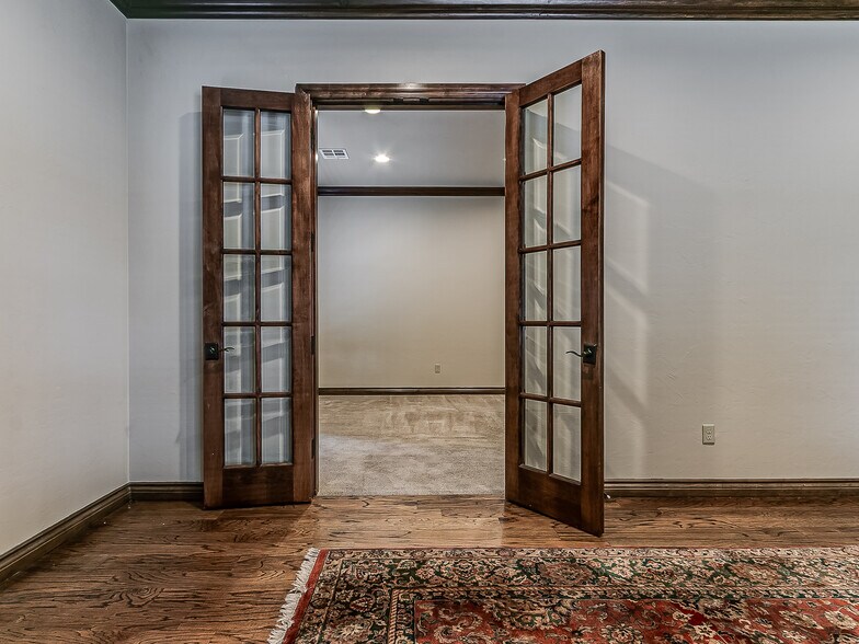 More Photos Of 2929 NW 156th St, Oklahoma City Office For Lease