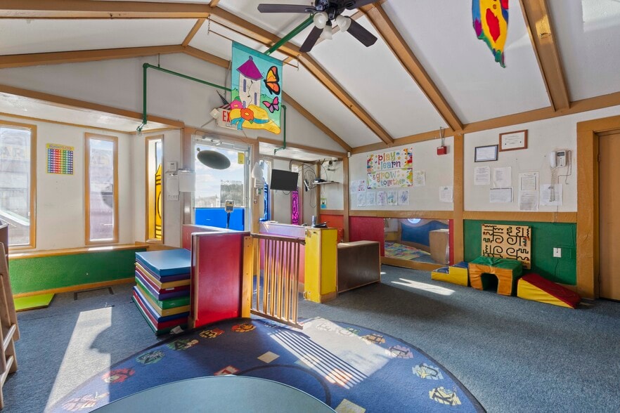 More Photos Of 705 E Warrington Ave, Pittsburgh Office Residential For Sale