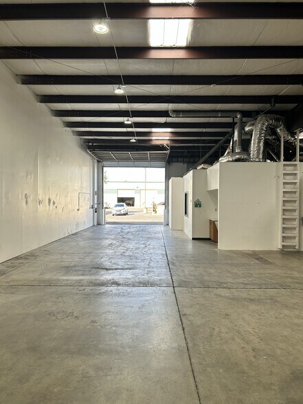 More Photos Of 4120 Bangs Ave, Modesto Warehouse For Lease