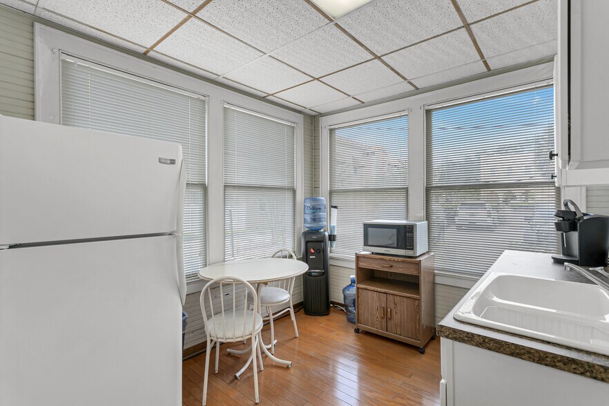 More Photos Of 307 S Boulevard, Tampa Office Residential For Lease