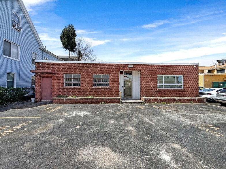 More Photos Of 64 Dewey St, Worcester Office For Sale