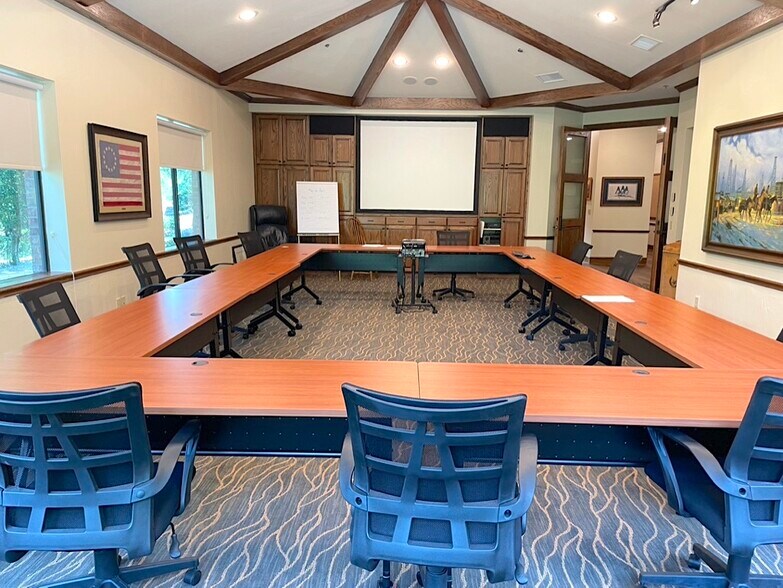 More Photos Of 6190 Virginia Pky, McKinney Medical For Lease