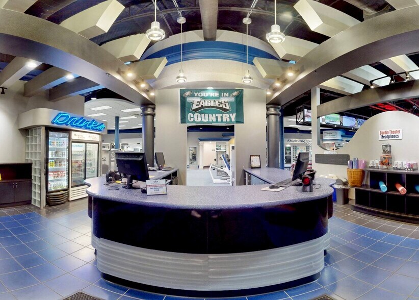 More Photos Of 671 Main St, Harleysville General Retail For Lease