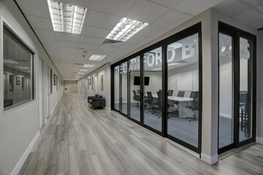 More Photos Of 5295 Hollister St, Houston Office For Sale