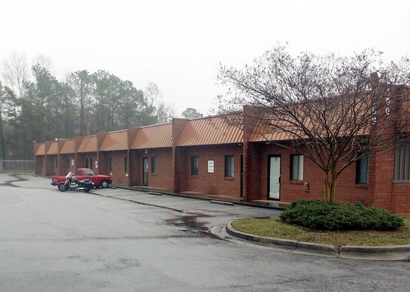 More Photos Of 4742 Hammermill Rd, Tucker Unknown For Lease