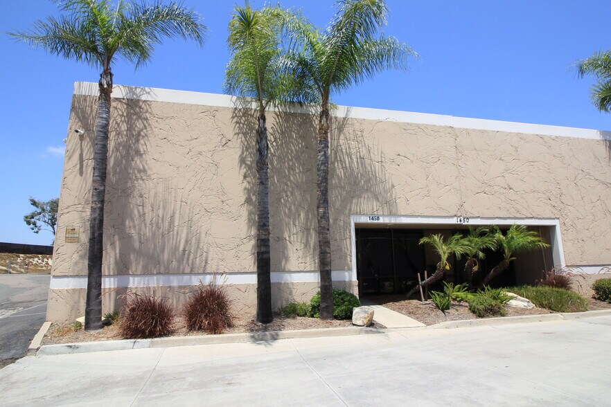 More Photos Of 1440-1450 Hill St, El Cajon Manufacturing For Lease