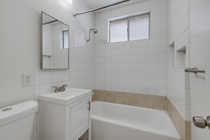 More Photos Of 1090 Gardena Rd, Encinitas Multifamily For Sale