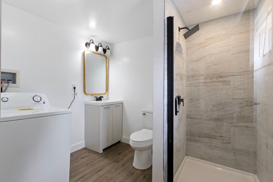 More Photos Of 14 W Natick Rd, Warwick Apartments For Sale