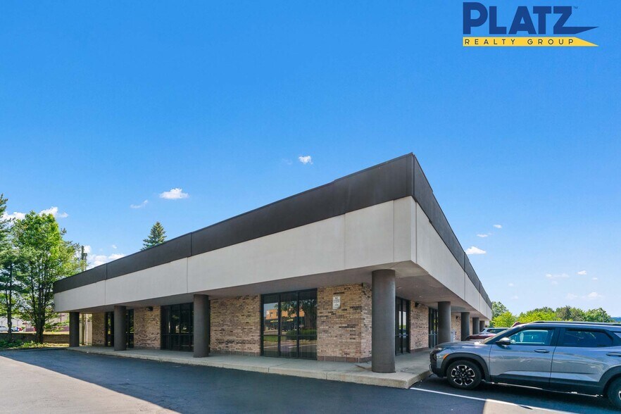 More Photos Of 7206 Market St, Boardman Office For Sale