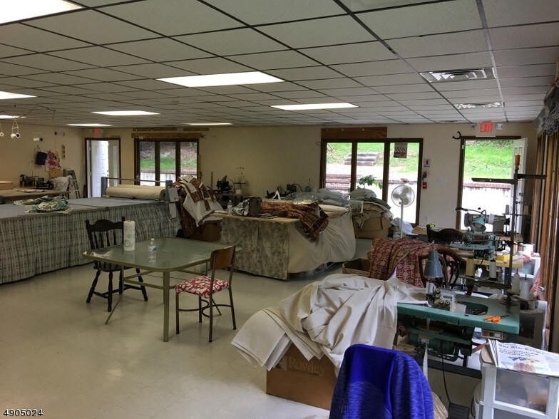 More Photos Of 968 Somerset St, Watchung Office For Sale